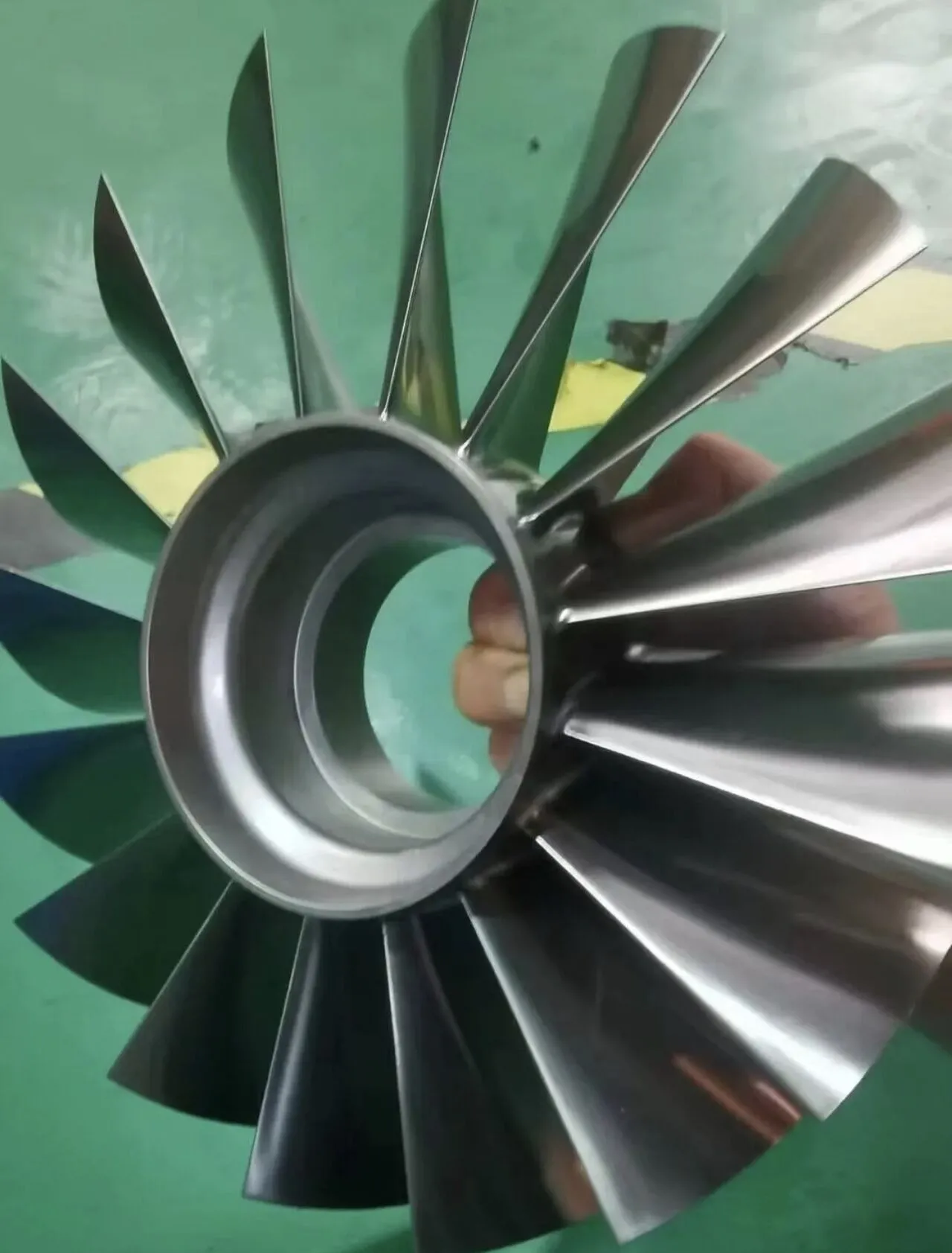 From “Sandpaper” to “Mirror”: How to Achieve a Mirror Finish on Metal 3D Printed Parts